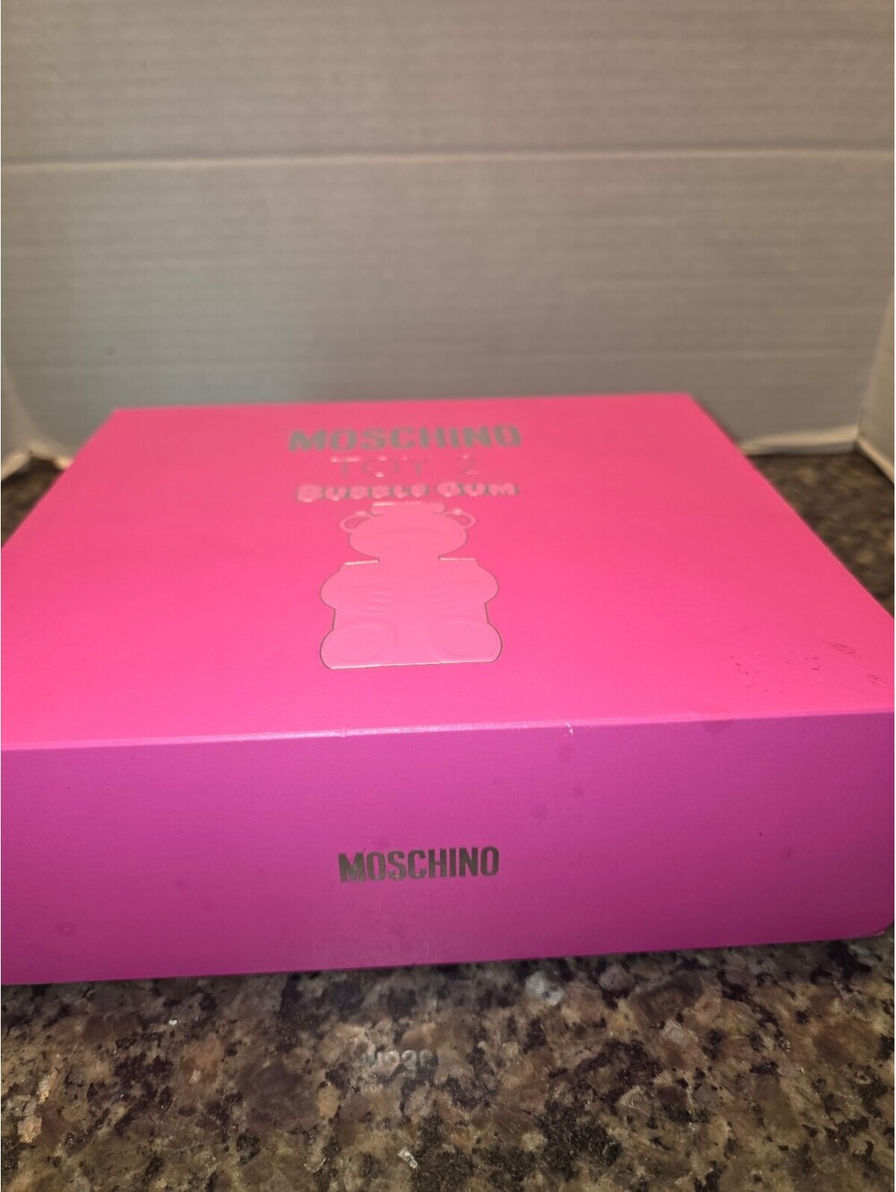 MOSCHINO TOY 2 BUBBLE GUM PERFUME + SHW GEL + LOTION SET 1.7 OZ + BEAUTY GIFTS - Picture 3 of 5